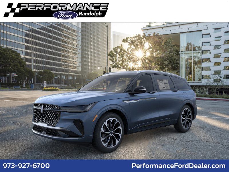 2026 Lincoln Nautilus Reserve AWD's photo