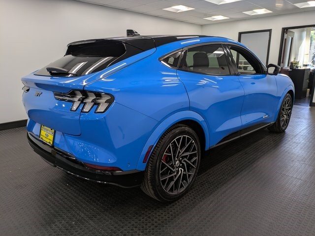 2022 Ford Mustang Mach-E GT photo 4