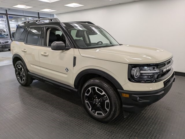 2024 Ford Bronco Sport Outer Banks photo 3