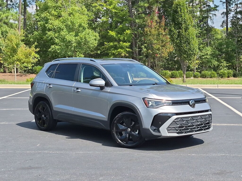 Used 2025 Volkswagen Taos 1.5T SE SUV