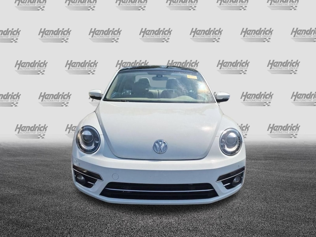 Used 2018 Volkswagen Beetle 2.0T SE Hatchback