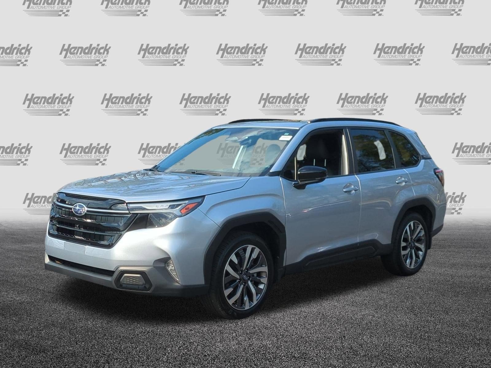 2026 Subaru Forester Touring photo 4
