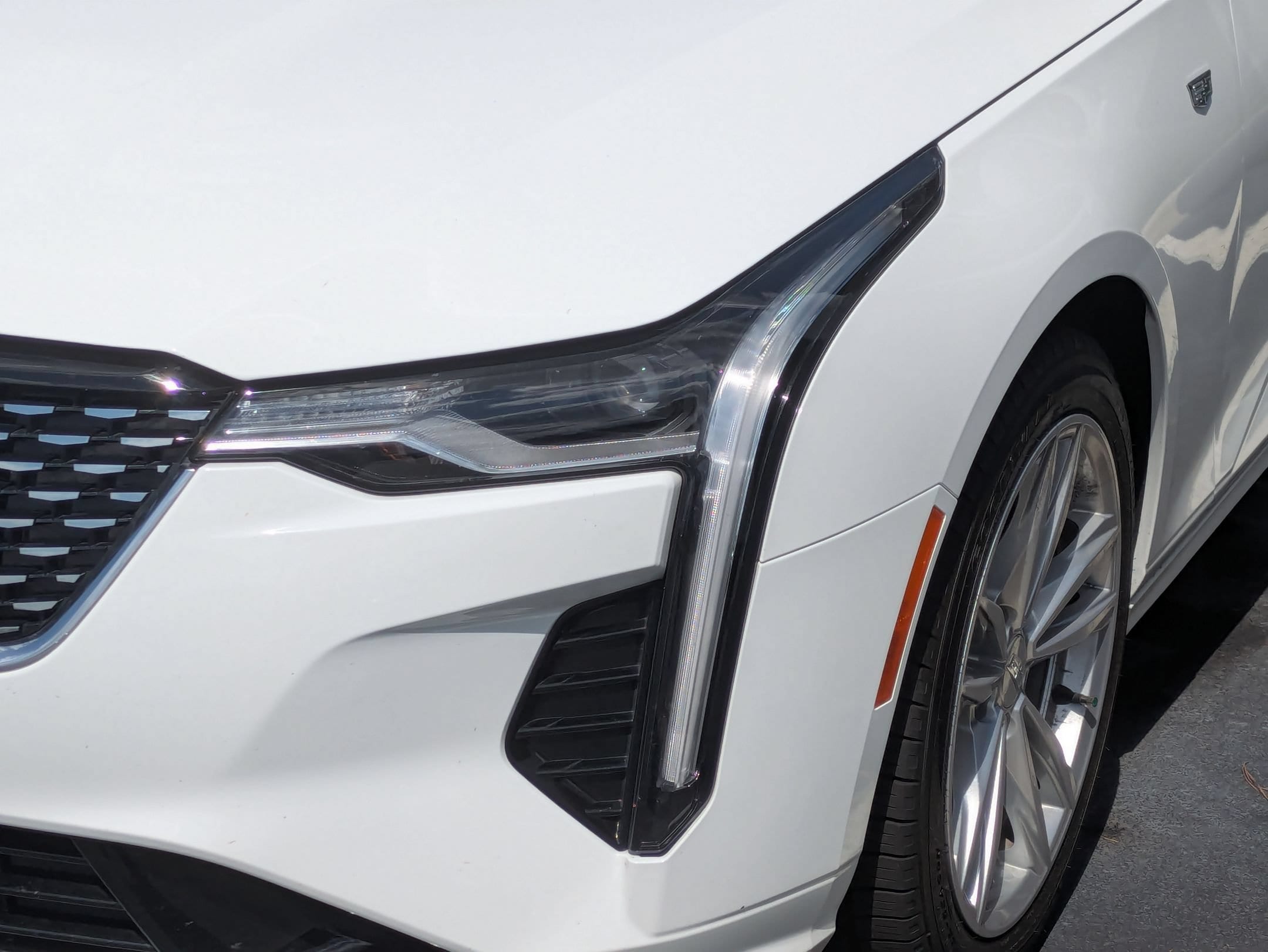 CADILLAC CT4 Luxury