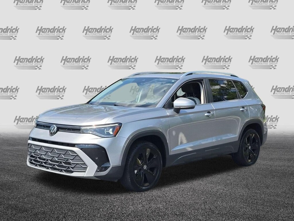 Used 2025 Volkswagen Taos 1.5T SE SUV