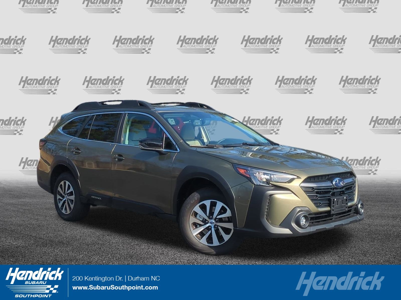 2025 Subaru Outback Premium's photo