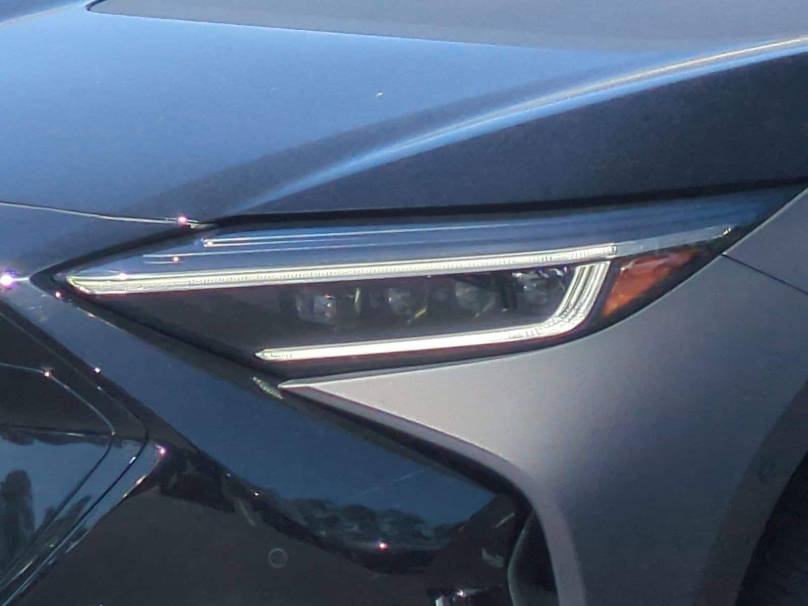 2023 Subaru Solterra Limited photo 5