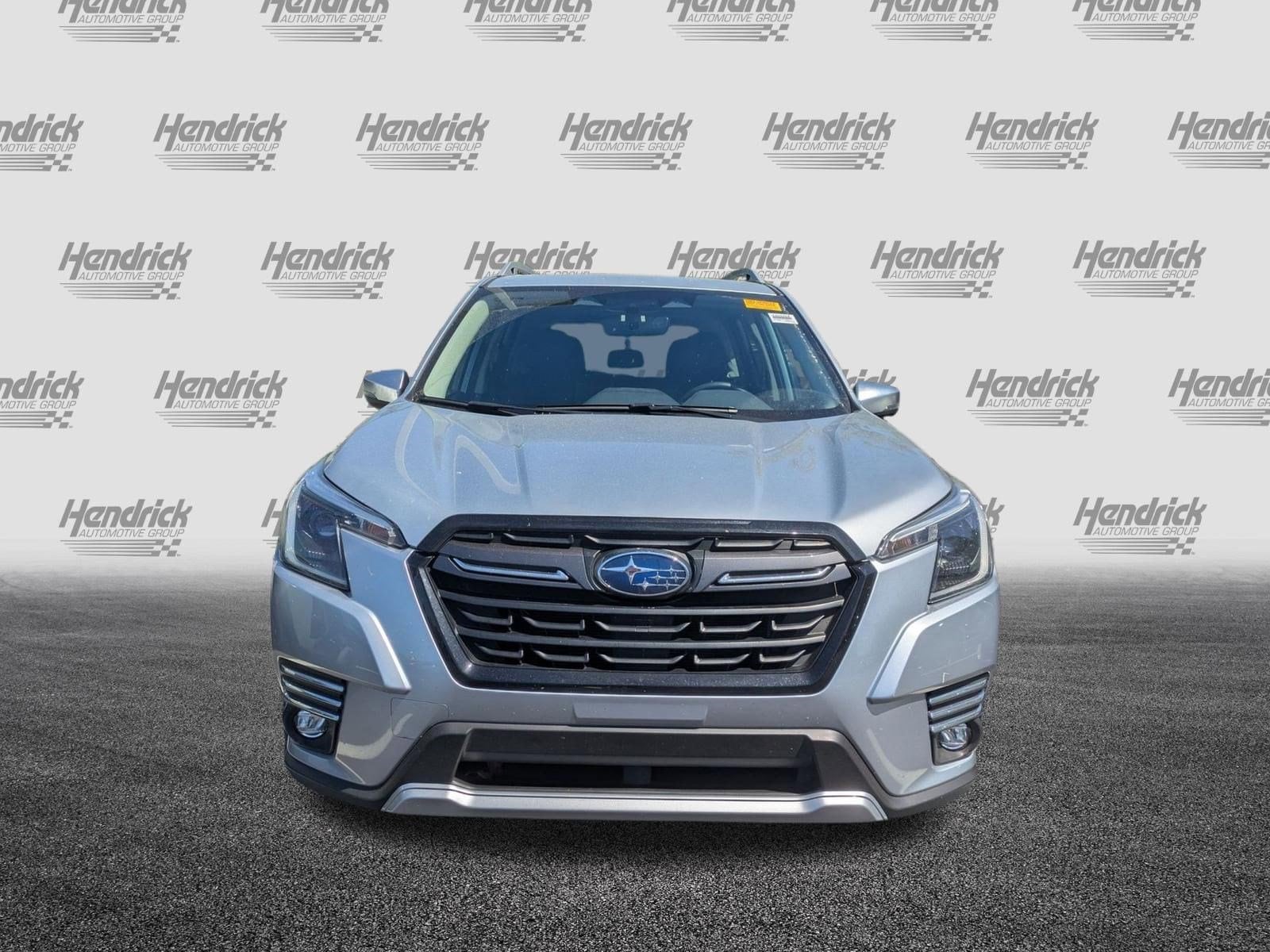 2024 Subaru Forester Touring photo 2