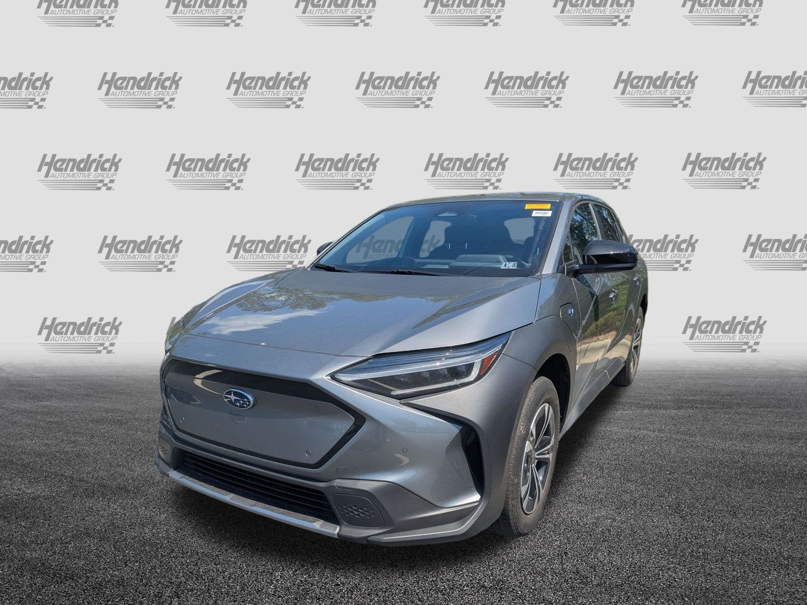 2023 Subaru Solterra Premium photo 6