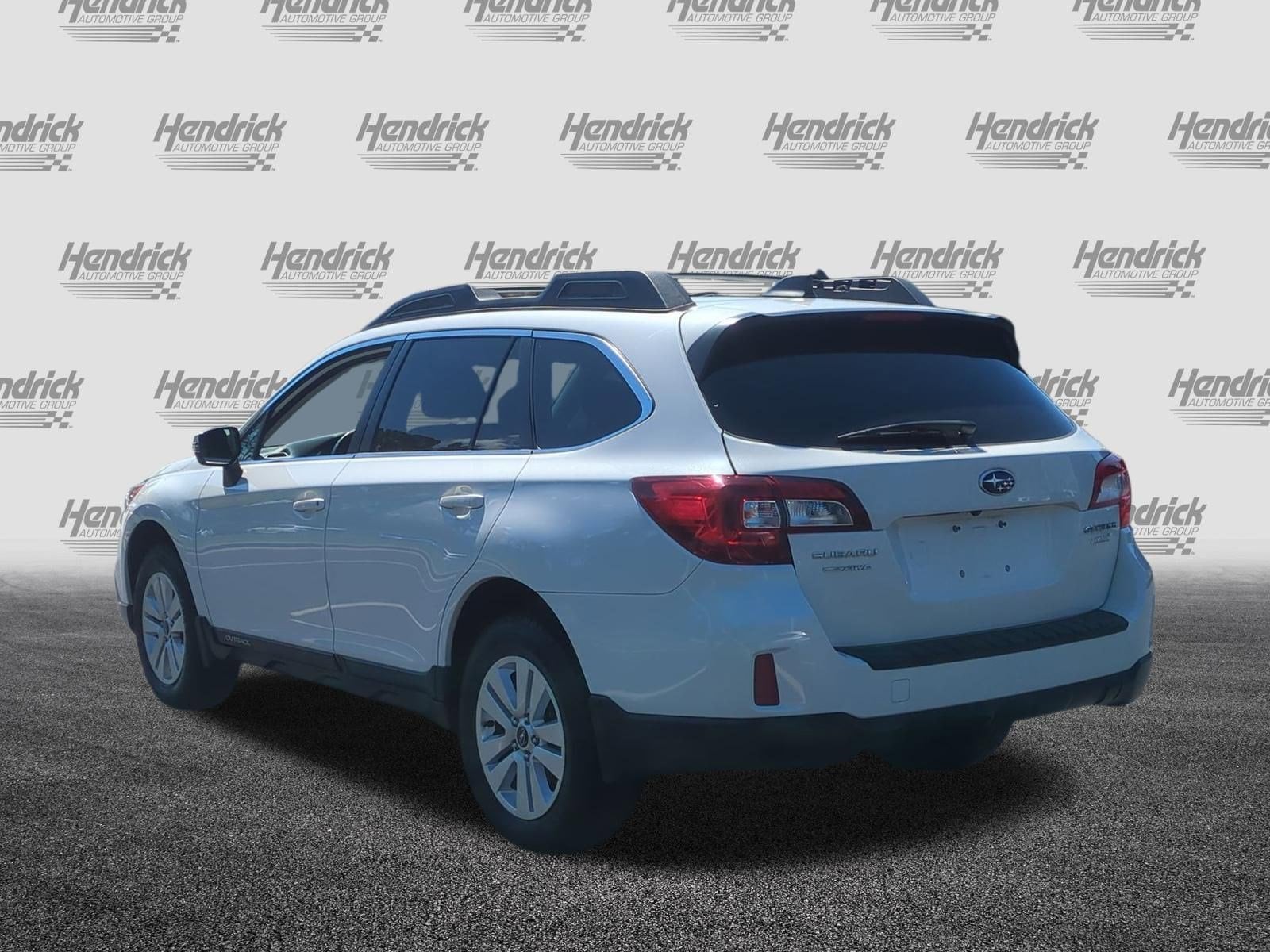 2017 Subaru Outback 2.5i Premium with photo 6