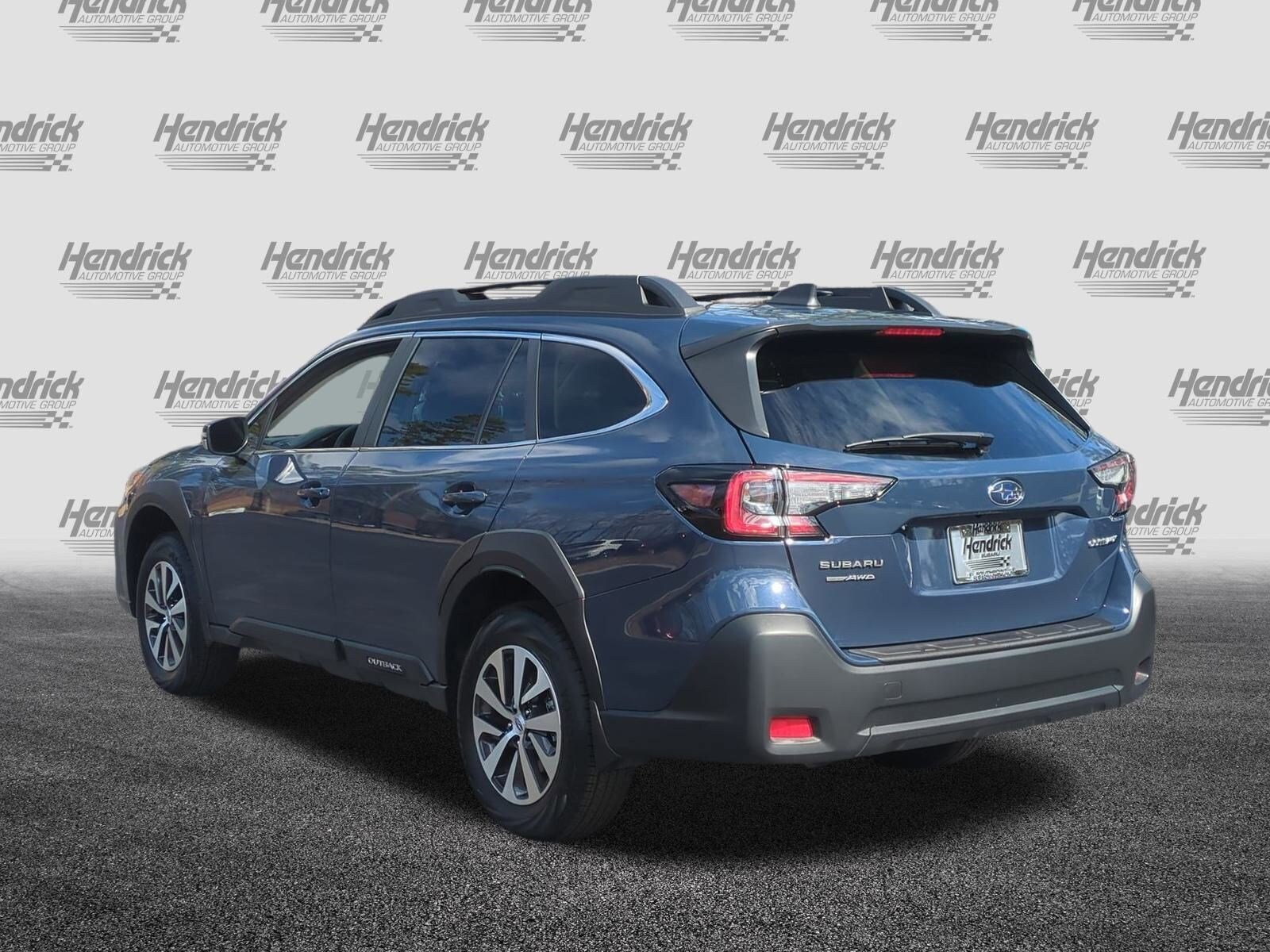 2025 Subaru Outback Premium photo 3