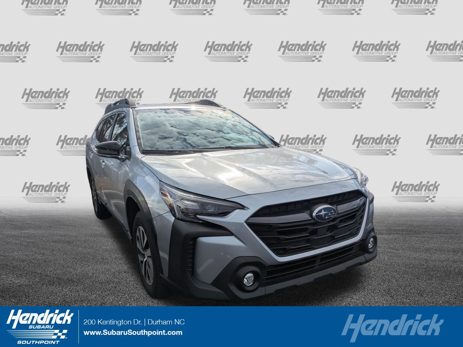 2025 Subaru Outback Premium's photo