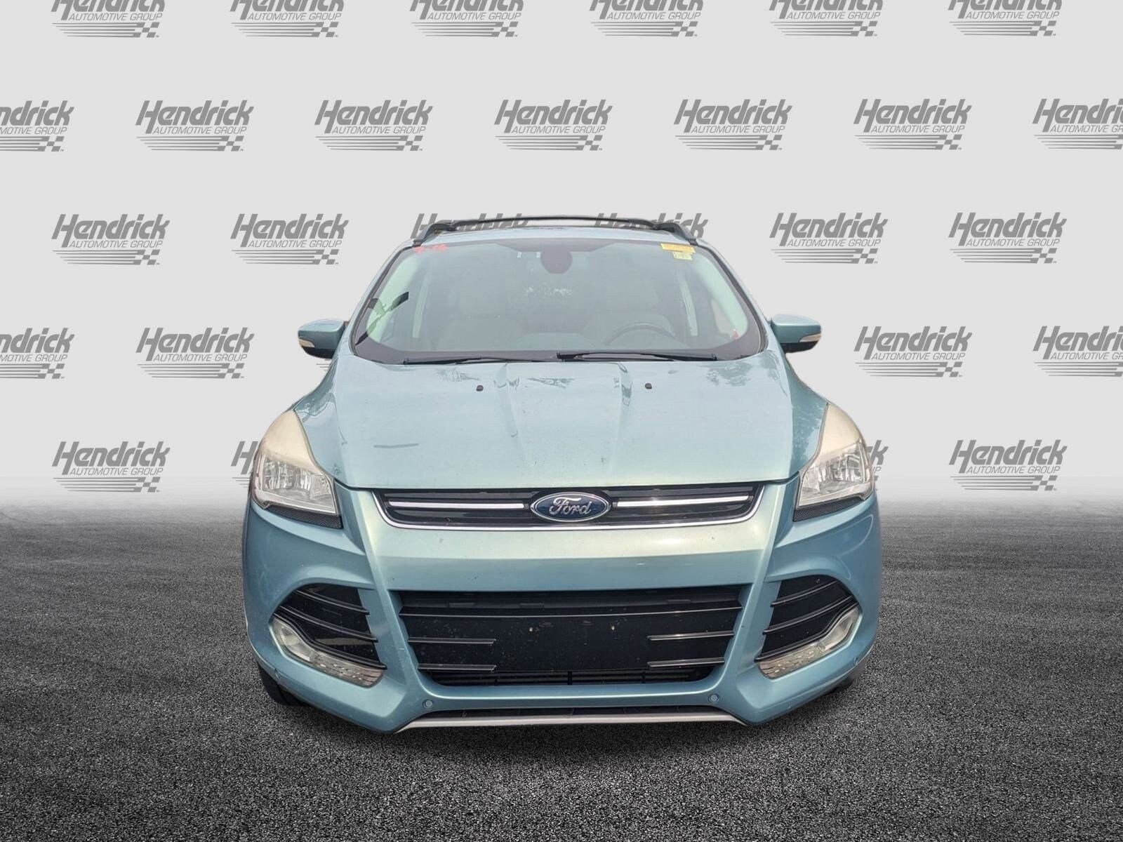 2013 Ford Escape SEL photo 2