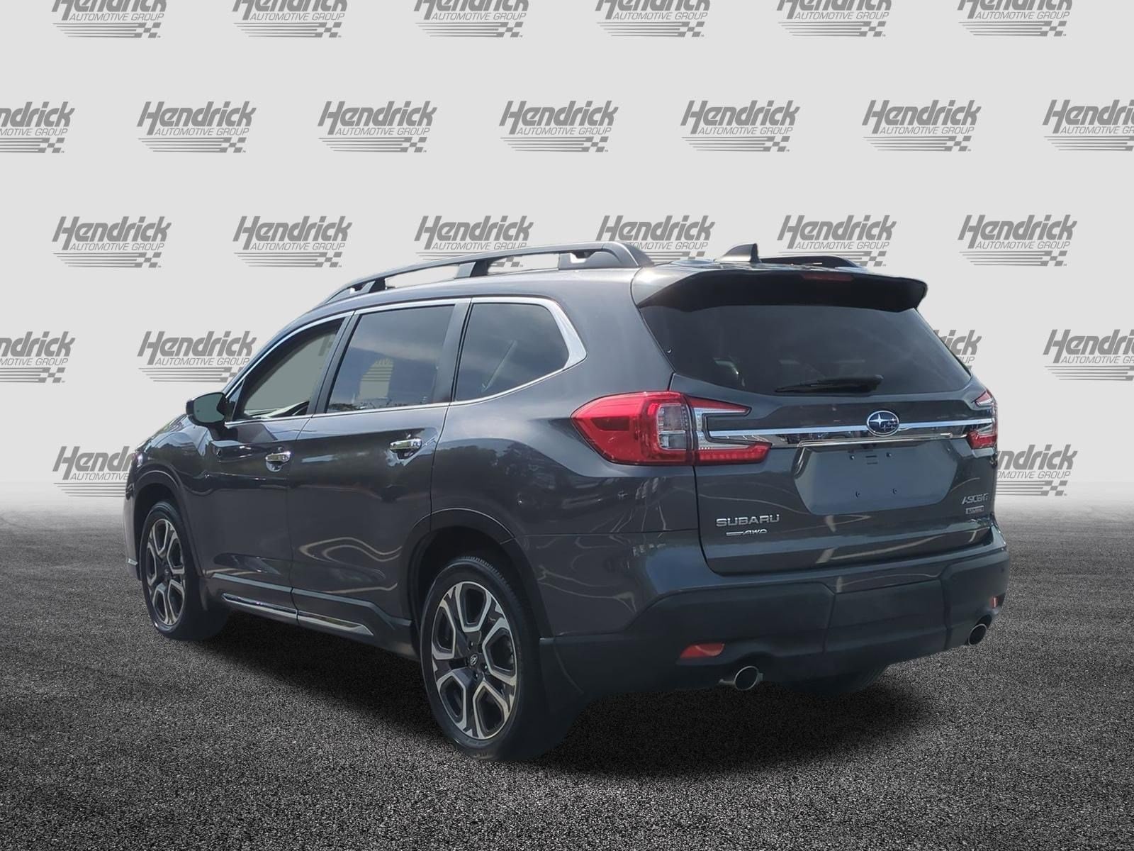 2024 Subaru Ascent Touring 7-Passenger photo 3