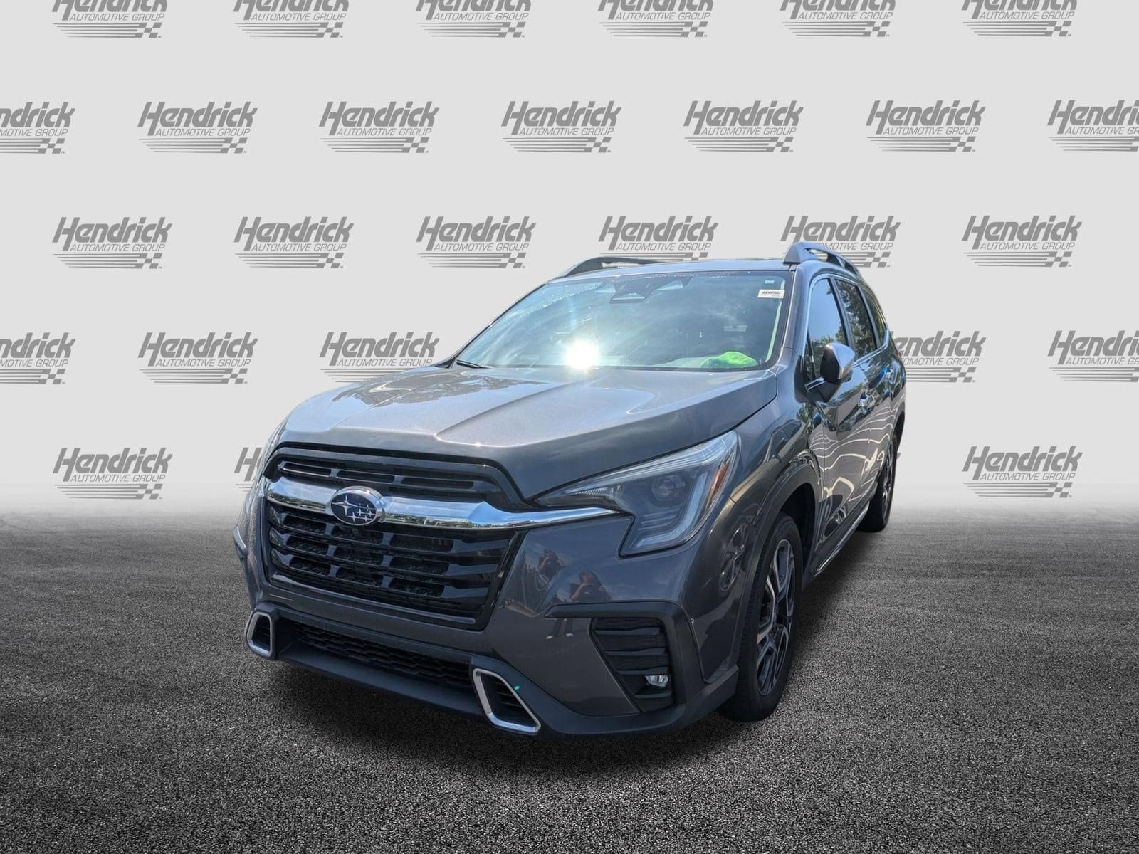 2023 Subaru Ascent Touring 7-Passenger photo 6