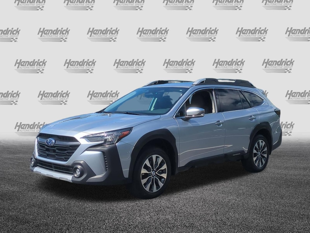 Used 2025 Subaru Outback Touring SUV