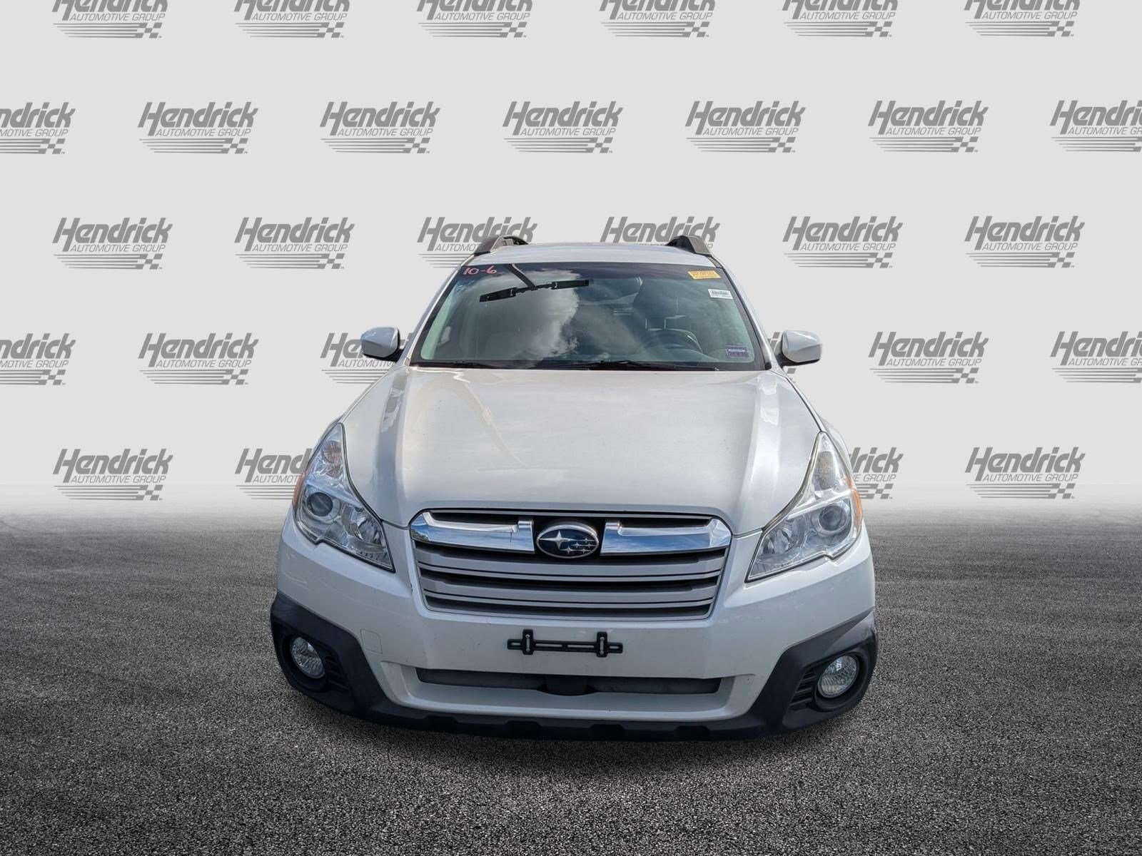 2013 Subaru Outback 2.5i Premium photo 2