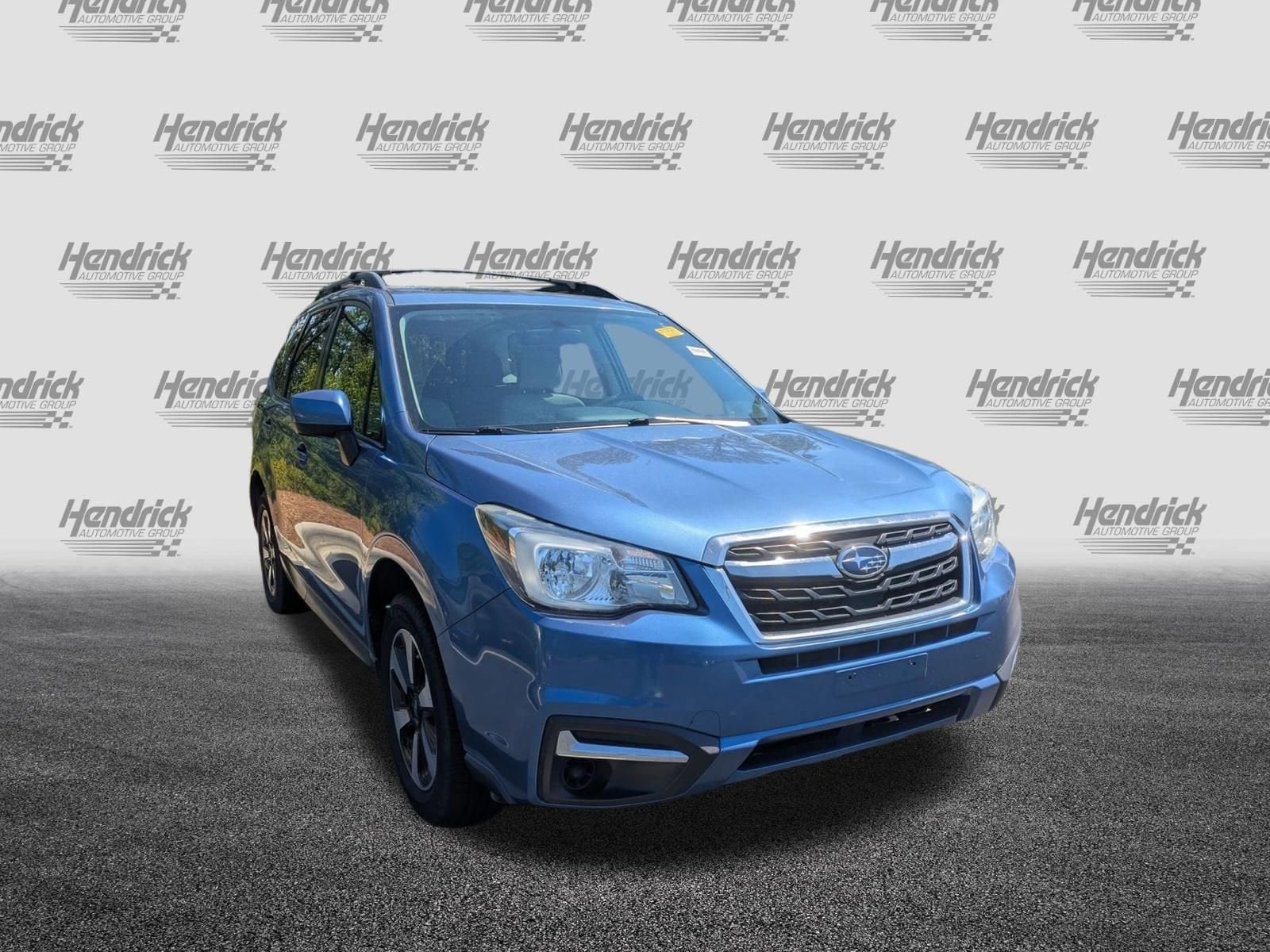 2017 Subaru Forester 2.5i Premium photo 2