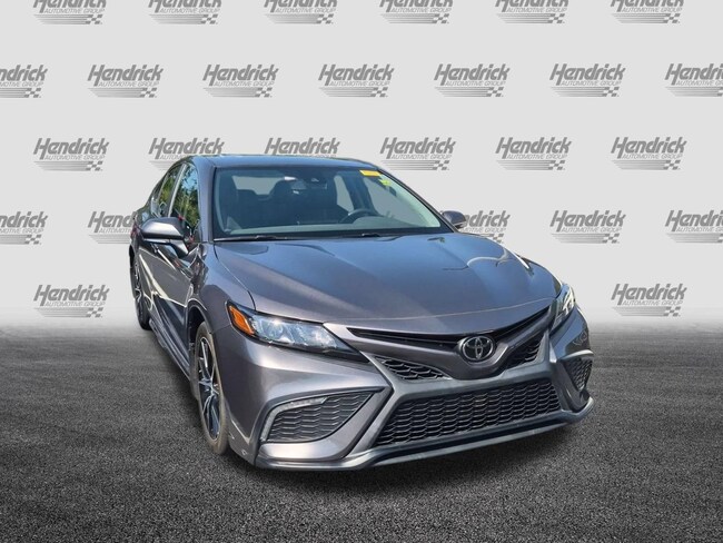 2023 Toyota Camry SE Sedan