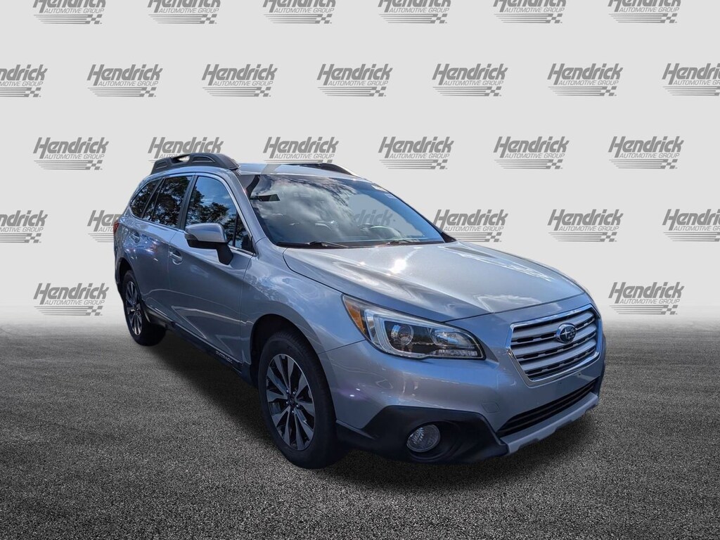 Used 2015 Subaru Outback 2.5i Limited w/Moonroof/KeylessAccess/Nav/EyeSight SUV