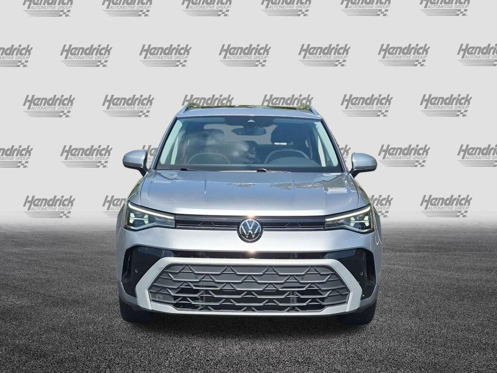 Used 2025 Volkswagen Taos 1.5T SE SUV