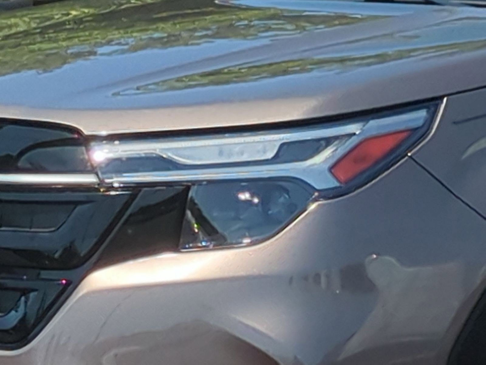 2025 Subaru Forester Touring photo 4