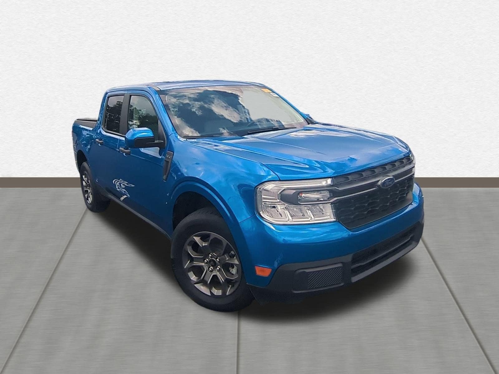 Used 2022 Ford Maverick XLT with VIN 3FTTW8E33NRA70368 for sale in Durham, NC