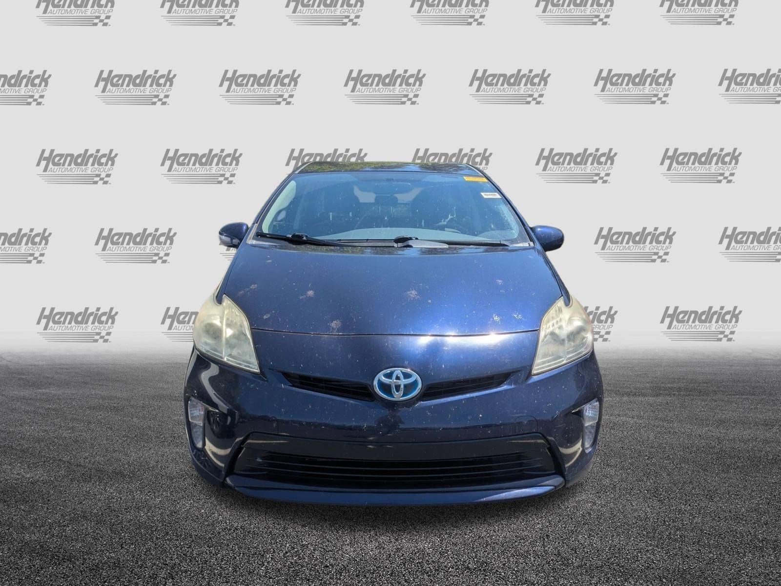 2013 Toyota Prius Two photo 4