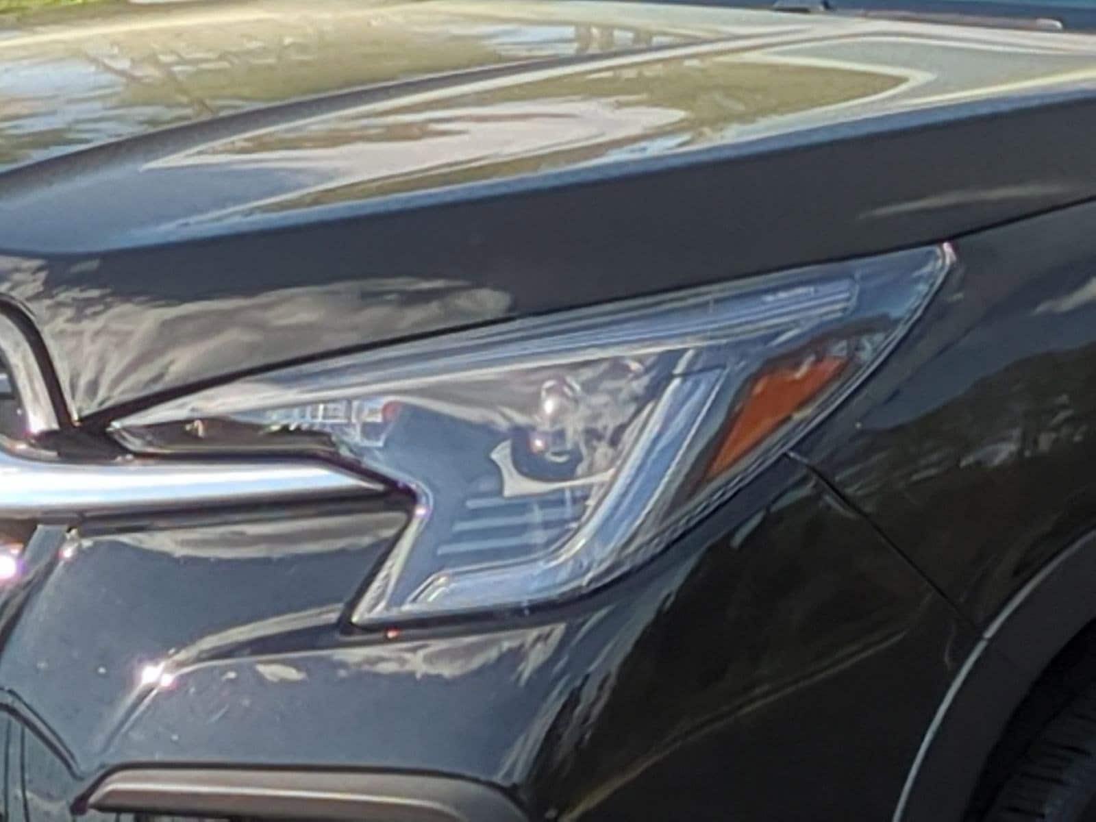 2023 Subaru Ascent Touring 7-Passenger photo 4