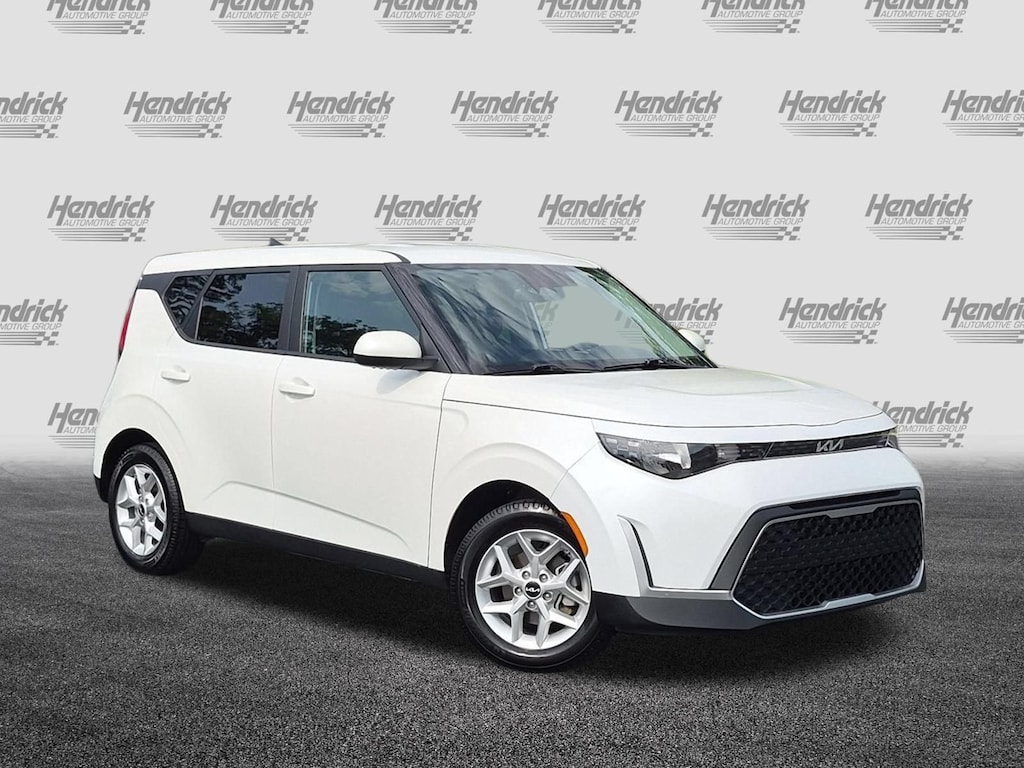 Used 2025 Kia Soul LX Hatchback