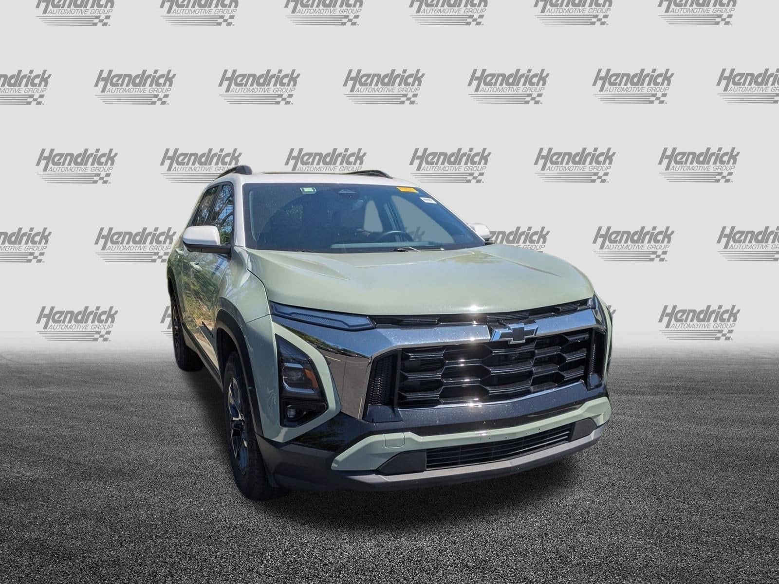 2025 Chevrolet Equinox ACTIV photo 2