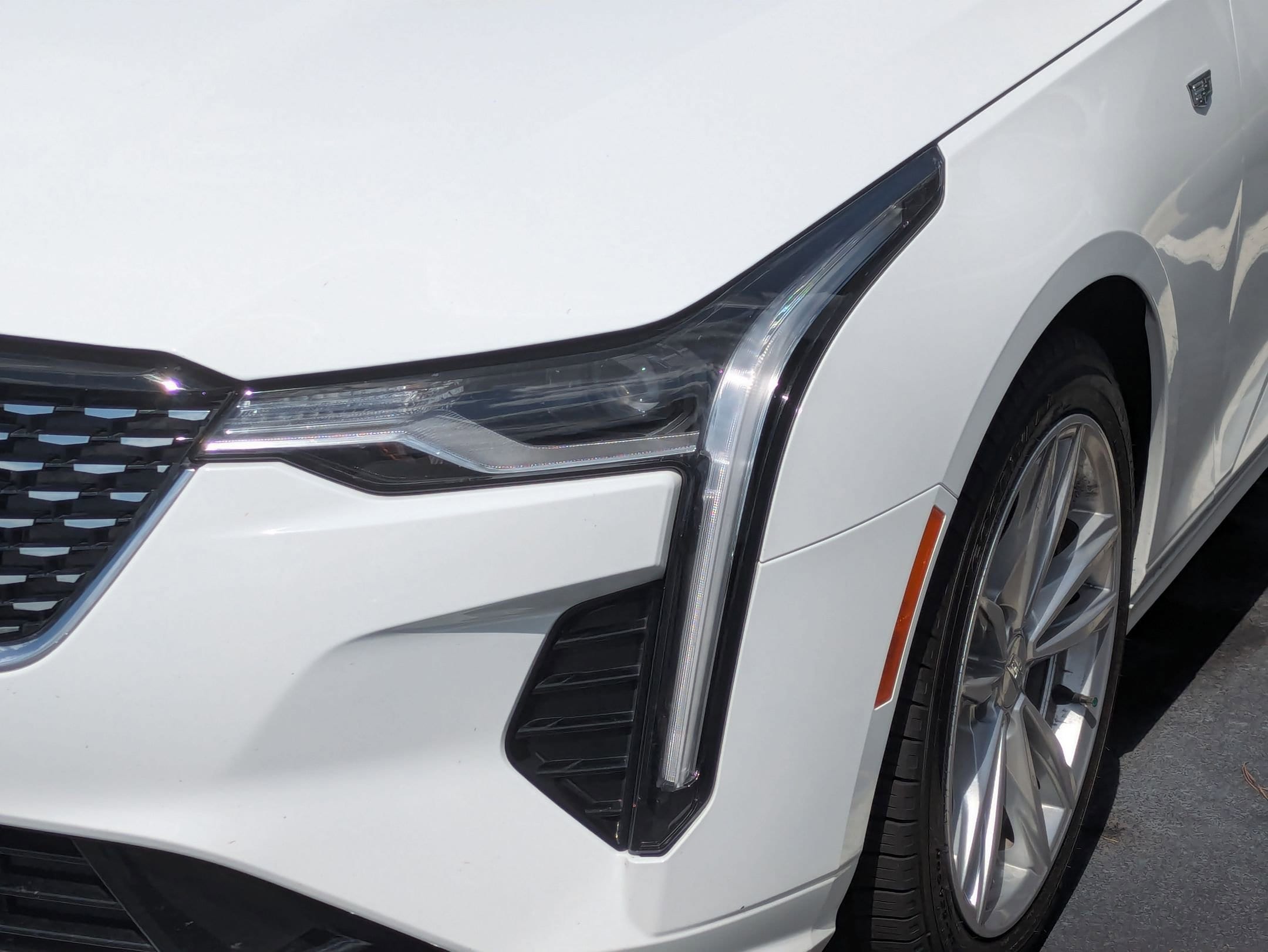 CADILLAC CT4 Luxury