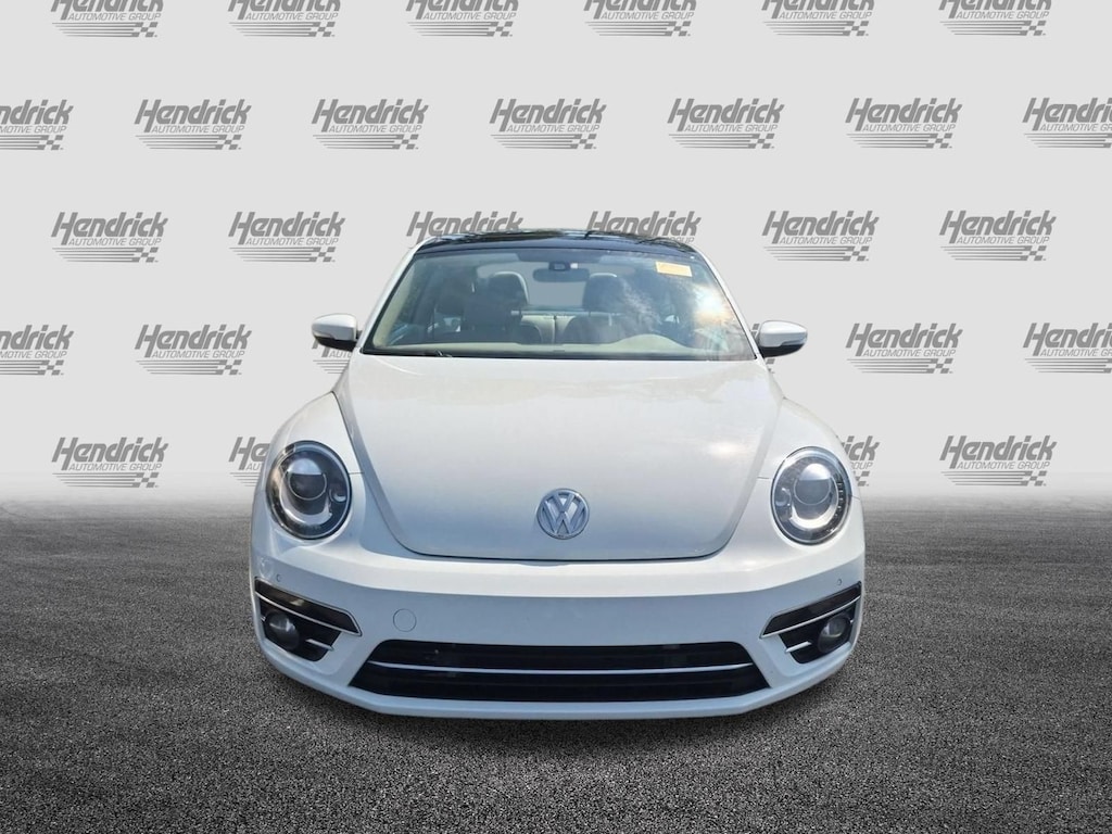 Used 2018 Volkswagen Beetle 2.0T SE Hatchback