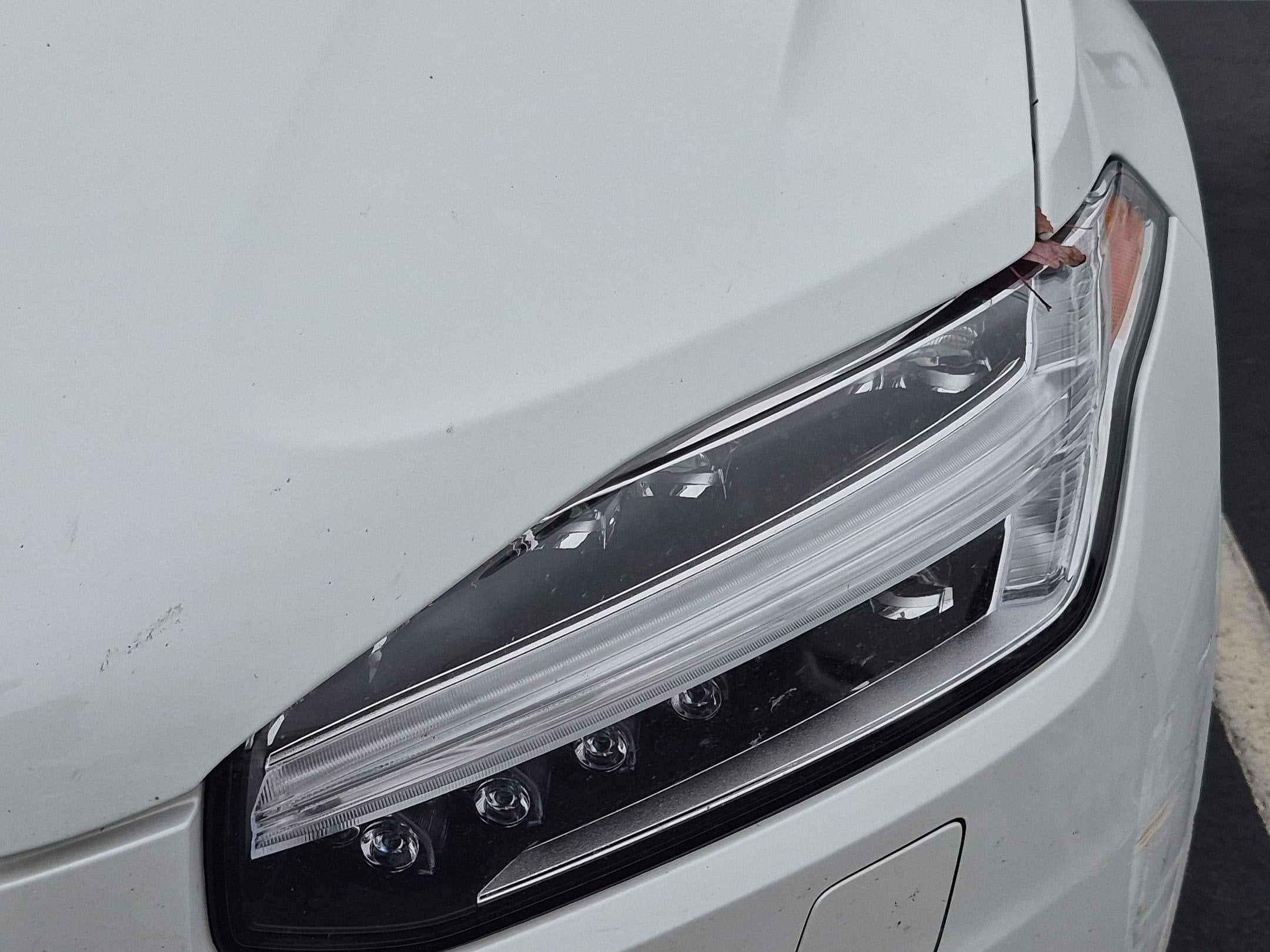 2020 Volvo XC90 T6 Inscription 7 Passenger photo 4