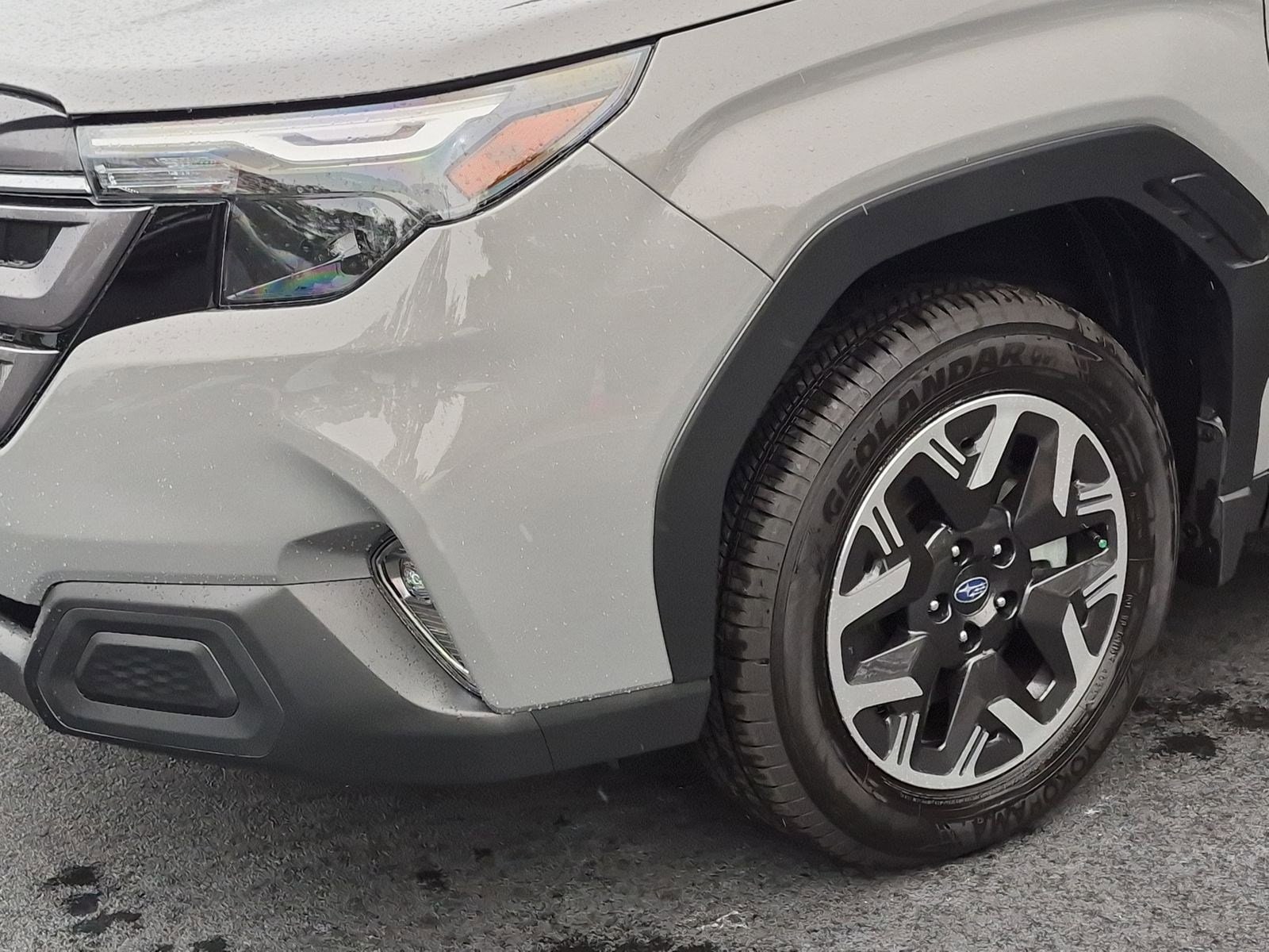 2026 Subaru Forester Premium photo 4