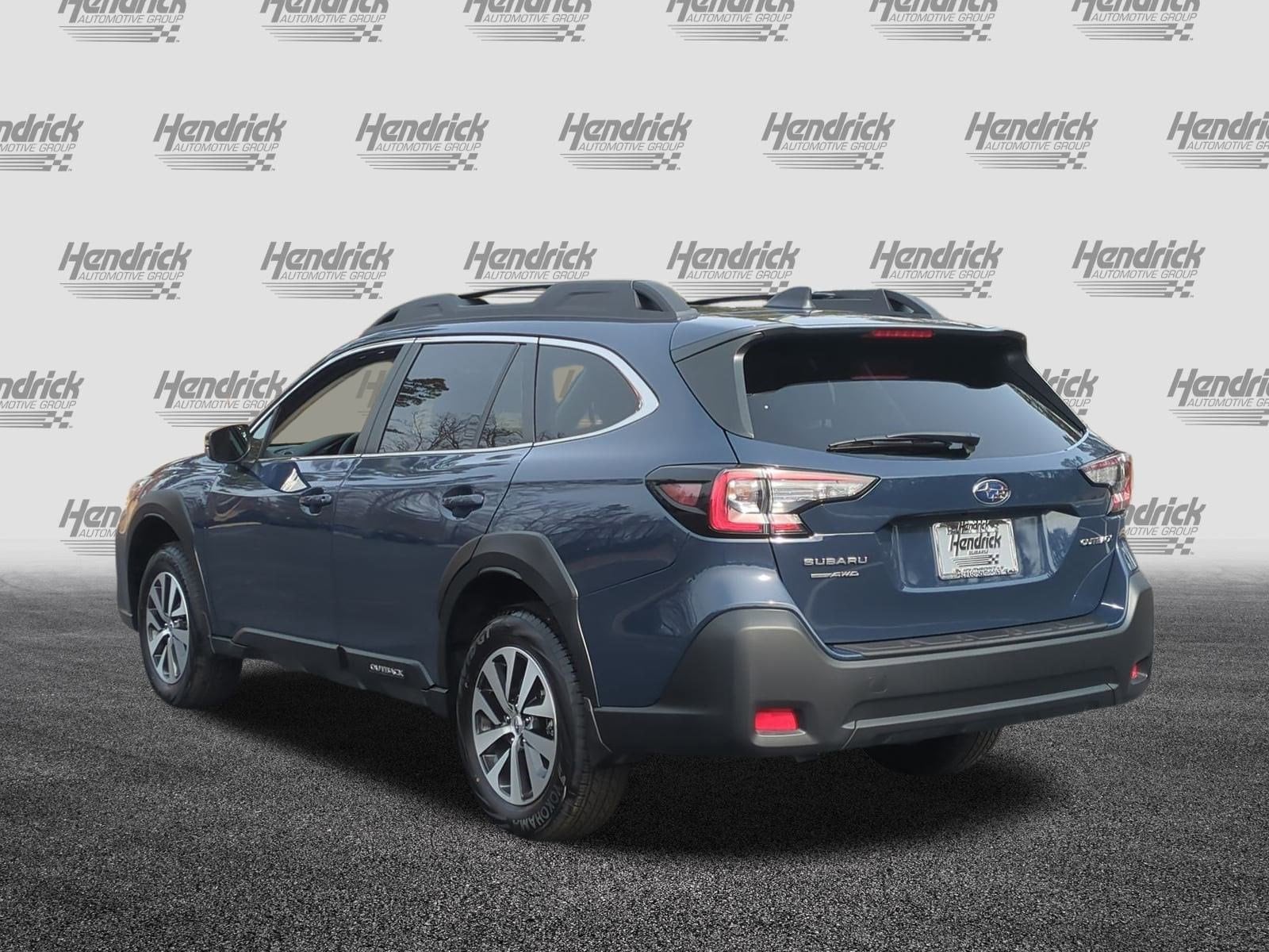 2025 Subaru Outback Premium photo 3