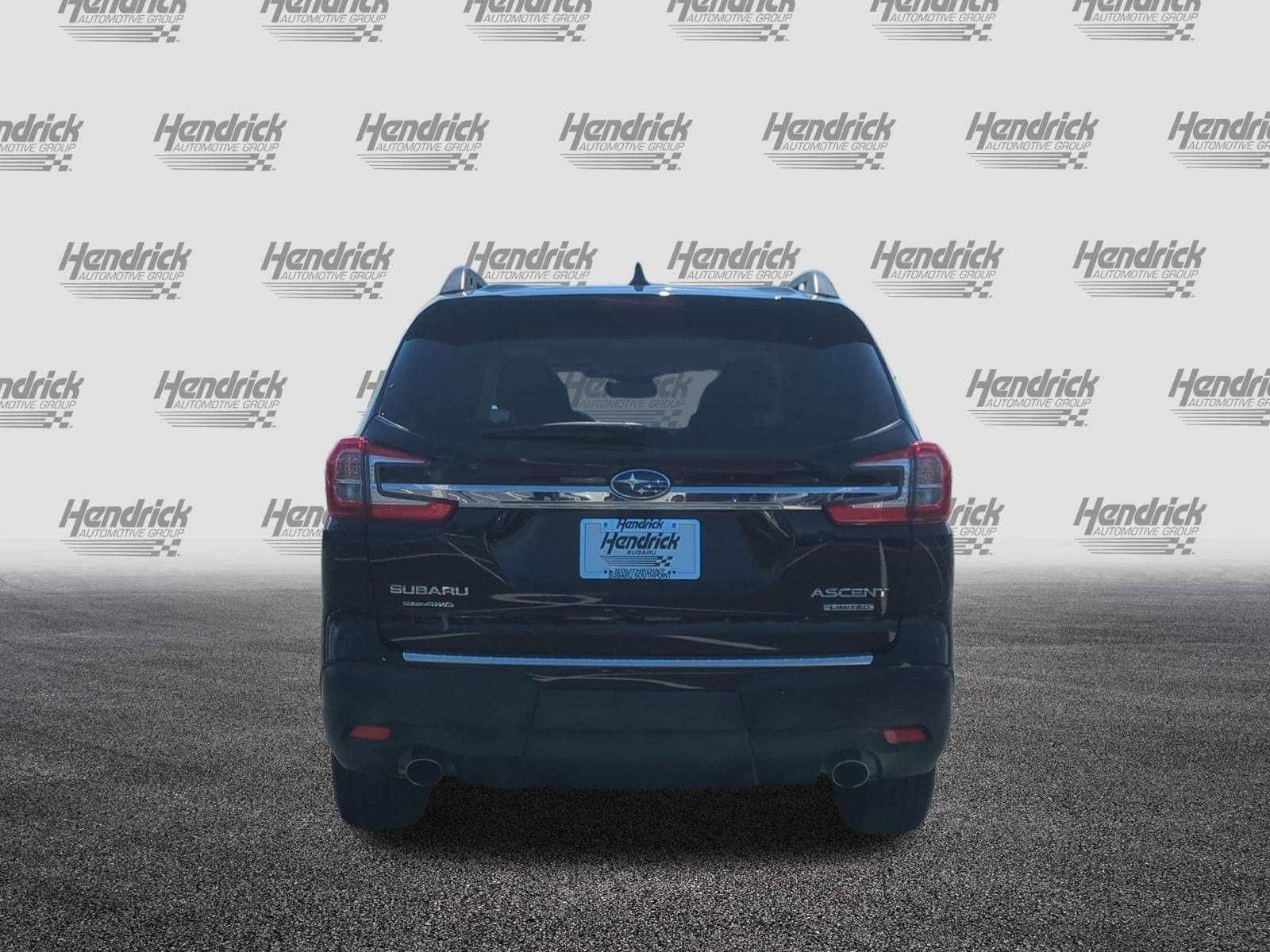 2023 Subaru Ascent Limited 7-Passenger photo 3