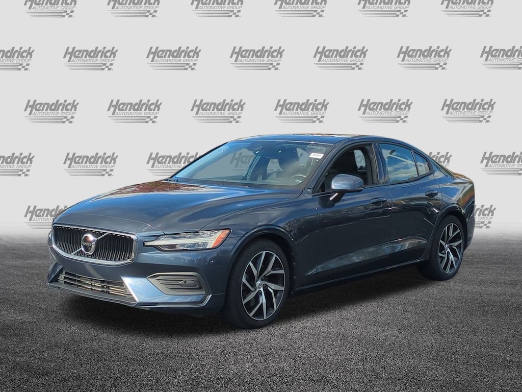 Used 2020 Volvo S60 T5 Momentum Sedan