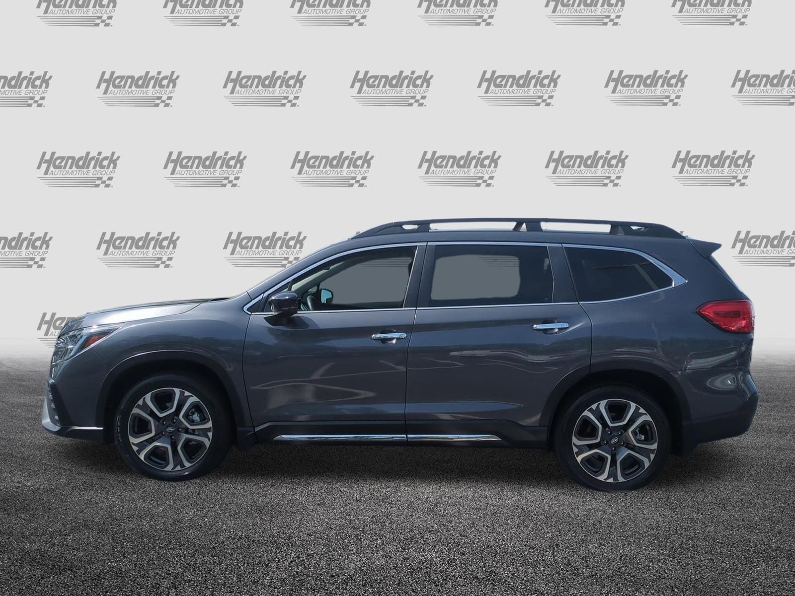 2024 Subaru Ascent Touring 7-Passenger photo 6