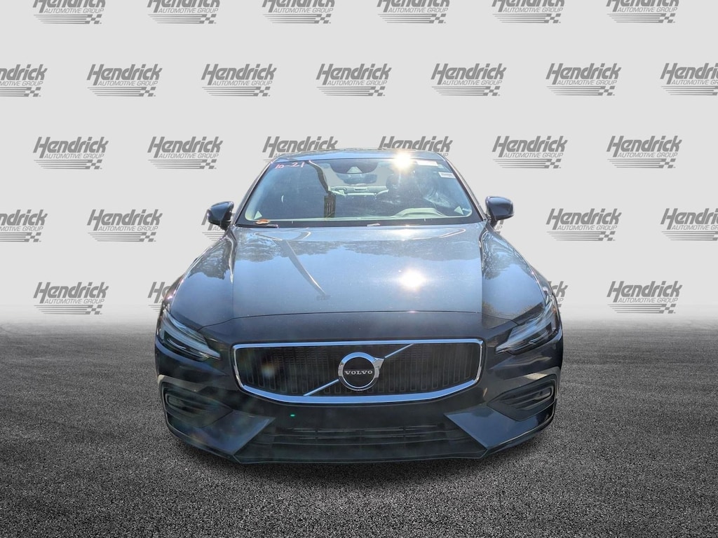 Used 2020 Volvo S60 T5 Momentum Sedan