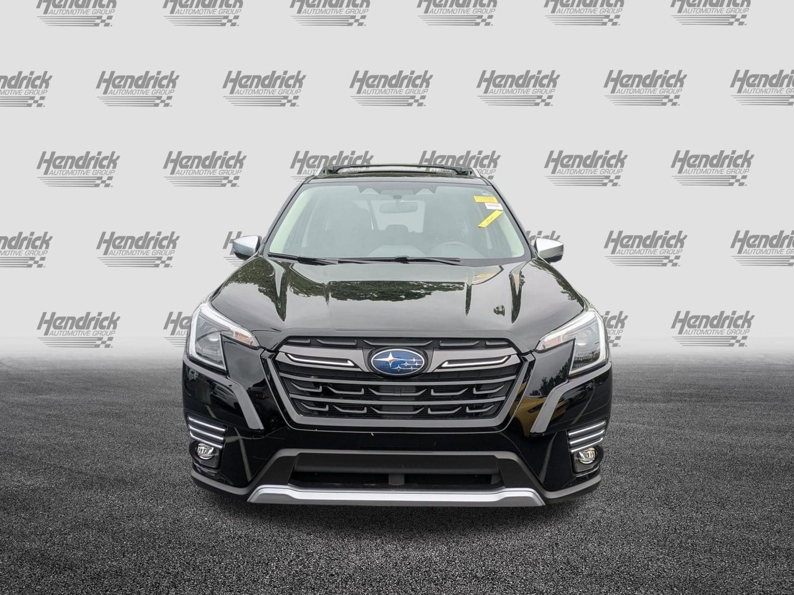 2023 Subaru Forester Touring photo 2