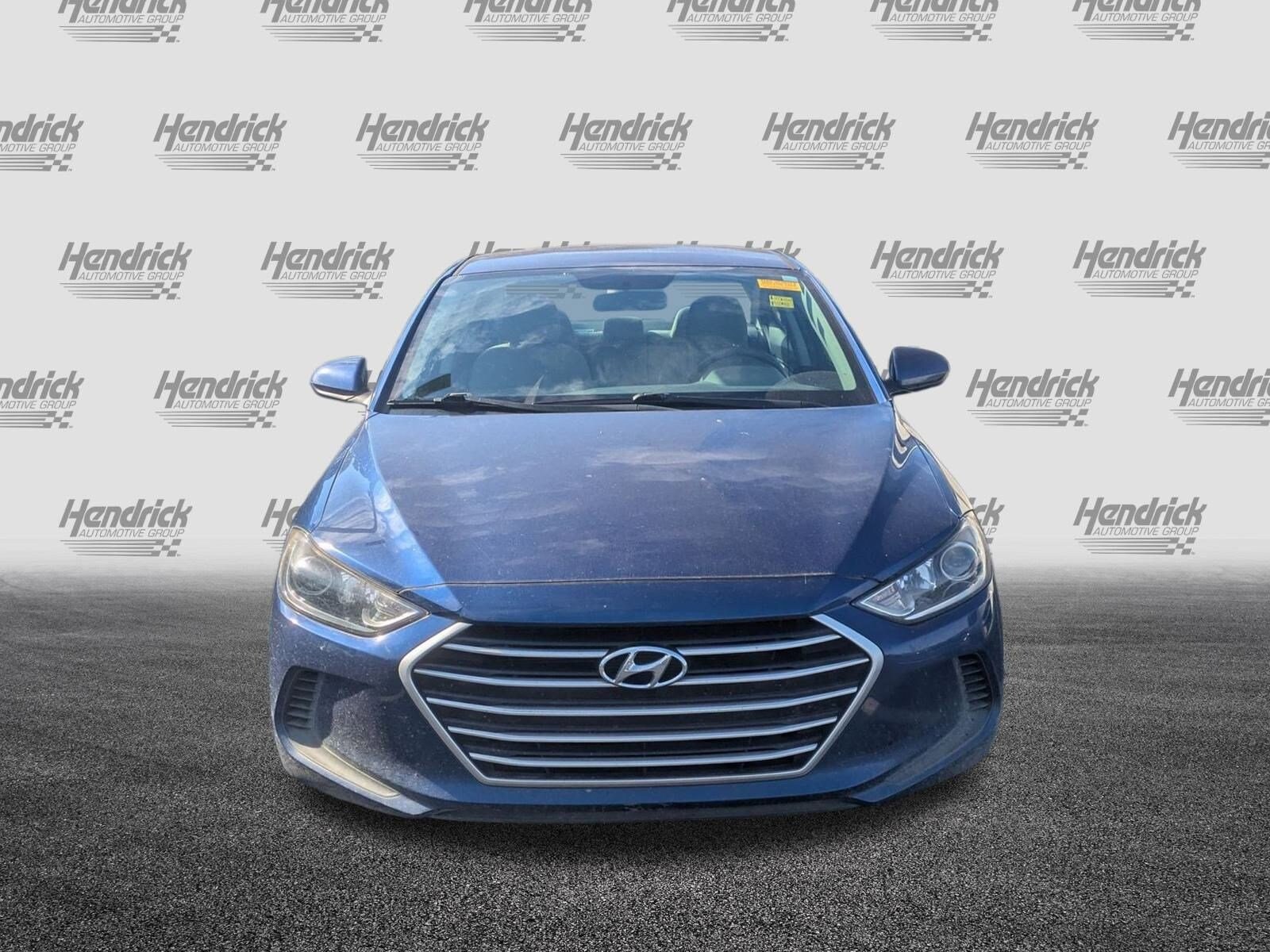 2017 Hyundai Elantra SE photo 2