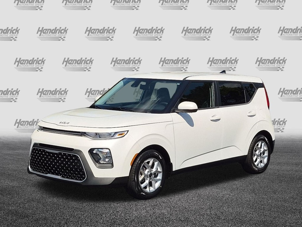 Used 2022 Kia Soul LX Hatchback