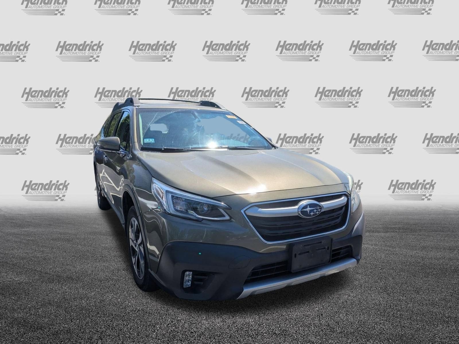 2020 Subaru Outback Limited photo 2