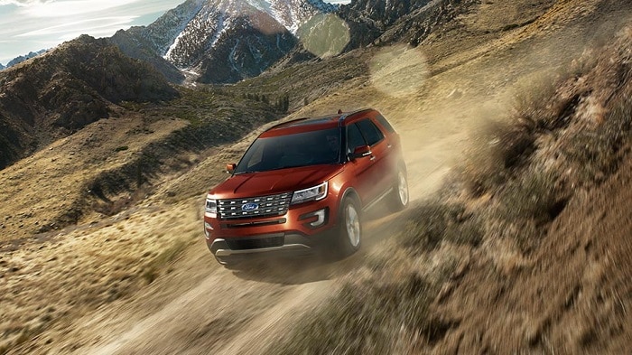 2016_Ford_Explorer_Limited.jpg