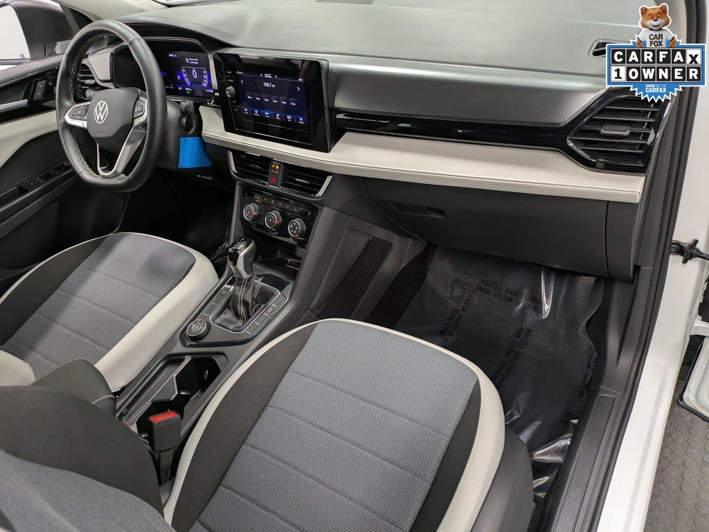 2025 Volkswagen Taos S - Photo 34