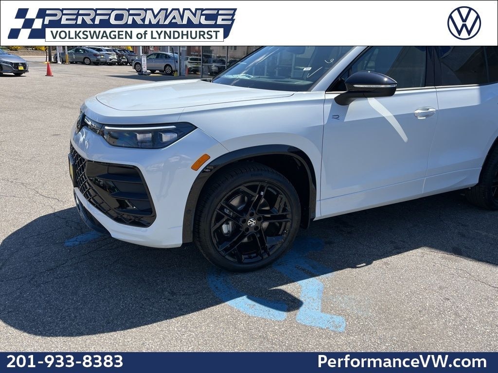 New 2026 Volkswagen Tiguan 2.0T SE R-Line Black SUV