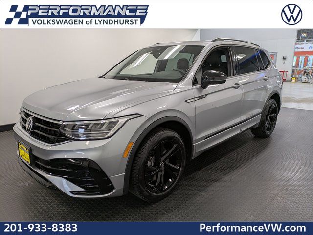 2023 Volkswagen Tiguan SE R-LINE BLACK