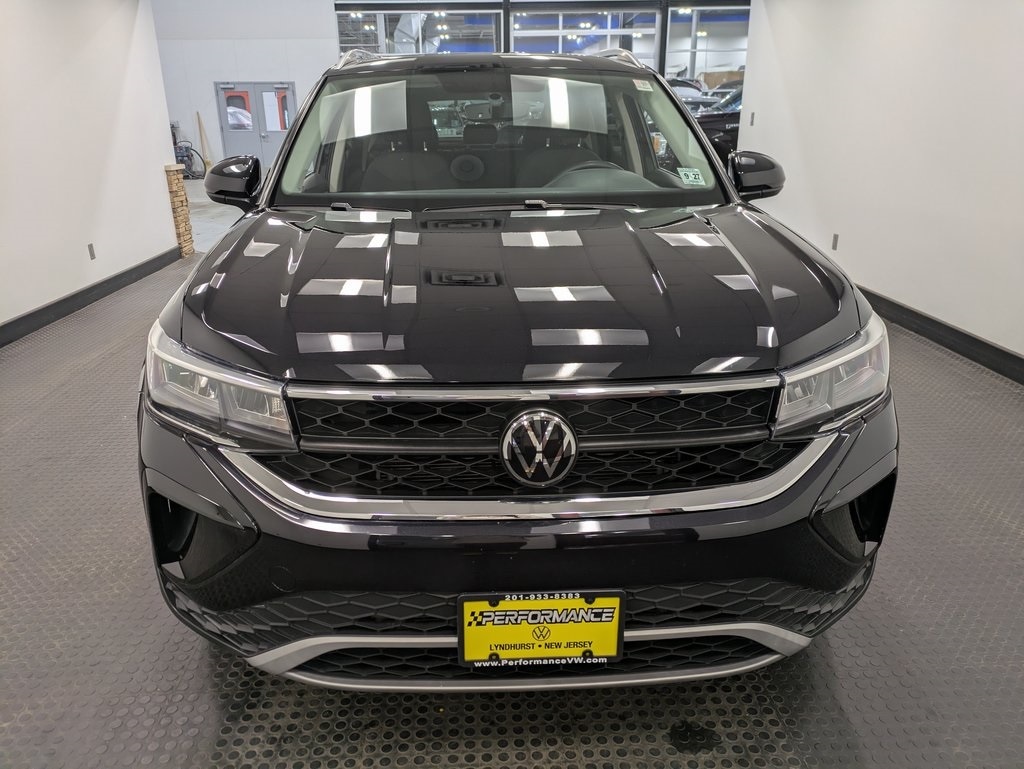 Used 2022 Volkswagen Taos 1.5T SE SUV