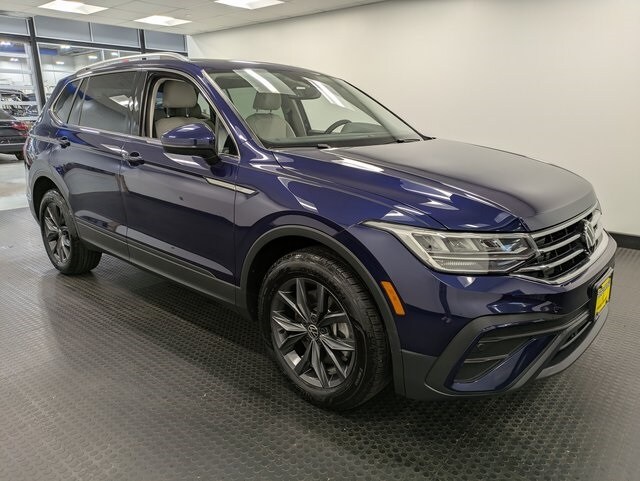 2022 Volkswagen Tiguan SE photo 2