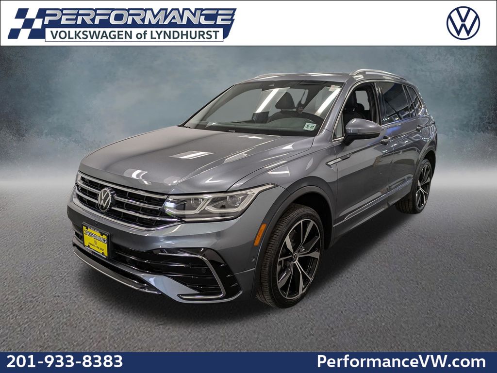 2022 Volkswagen Tiguan 2.0T SEL R-Line 4Motion's photo